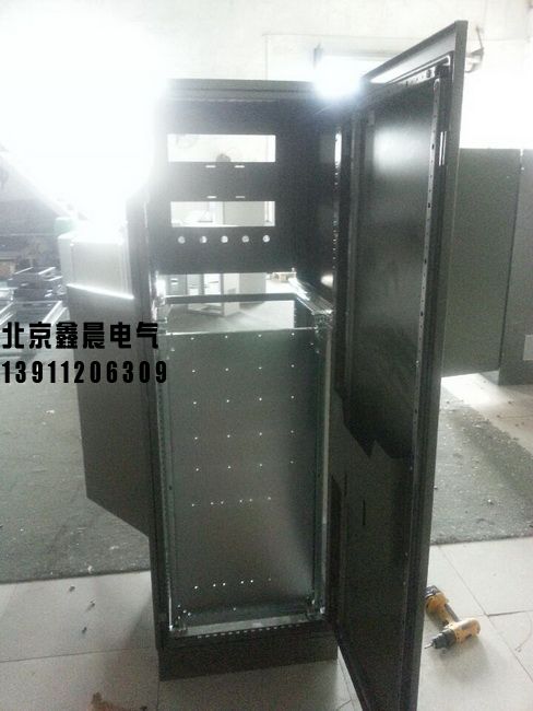 配電柜8。3.jpg