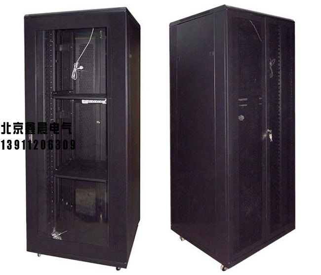 XC加寬服務(wù)器機(jī)柜。4.jpg