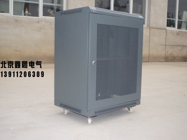 XC-3網(wǎng)絡(luò)機柜。5.jpg