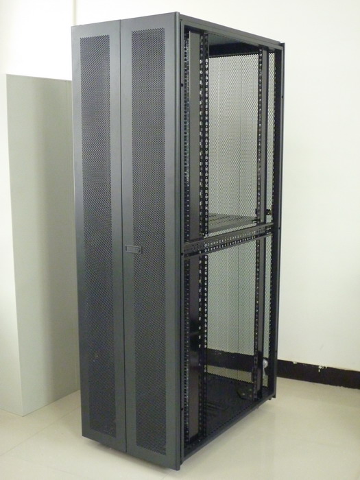 XC-2網(wǎng)絡(luò)服務(wù)器機柜5.jpg